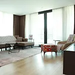 Deluxe 2br Balcony 420 Apartamento
