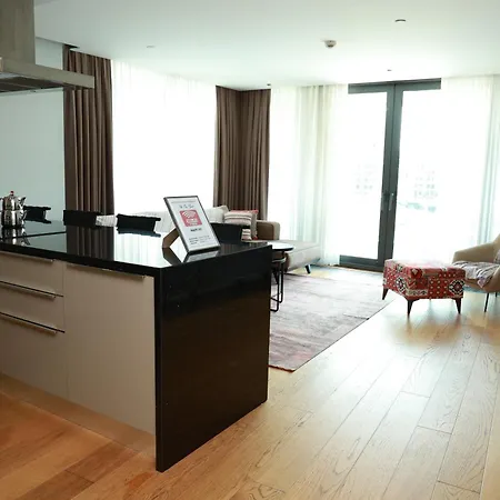 Deluxe 2br Balcony 420 Apartamento Estambul