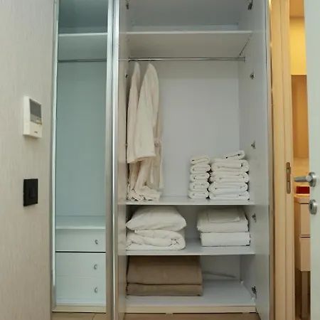 Deluxe 2br Balcony 420
