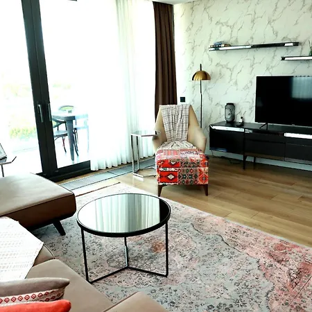 Lovely Two Bedroom Apartamento